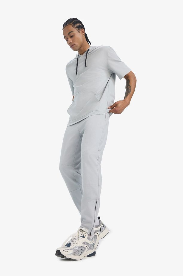 DeFactoFit Slim Fit Sporcu Jogger Eşofman Altı Dar Kesim Fermuarlı Paça  D7998AX25SP - 2