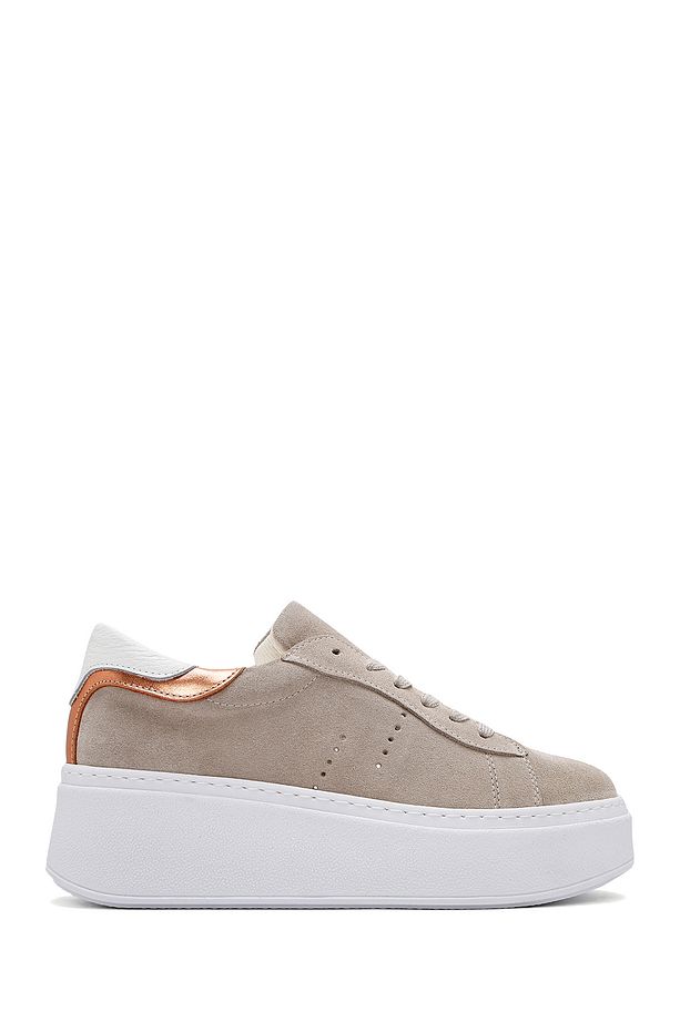 Kadın Bej Bağcıklı Kalın Tabanlı Süet Deri Sneaker 25SFD371510 - 1