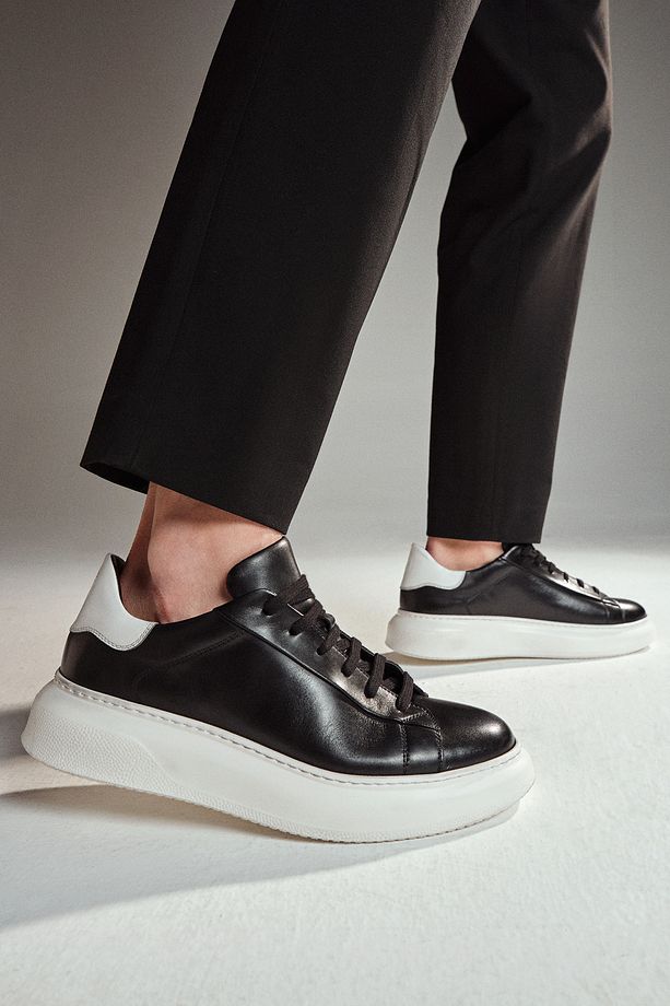 Erkek Siyah Bağcıklı Kalın Tabanlı Deri Sneaker 25SFD740518 - 2