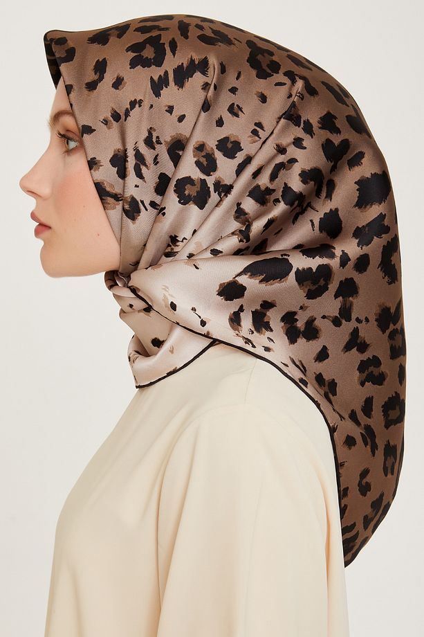Nostalji Serisi İpek Twill Eşarp 9249D-03 Leopar Desen Vizon-Siyah-Bej - 3