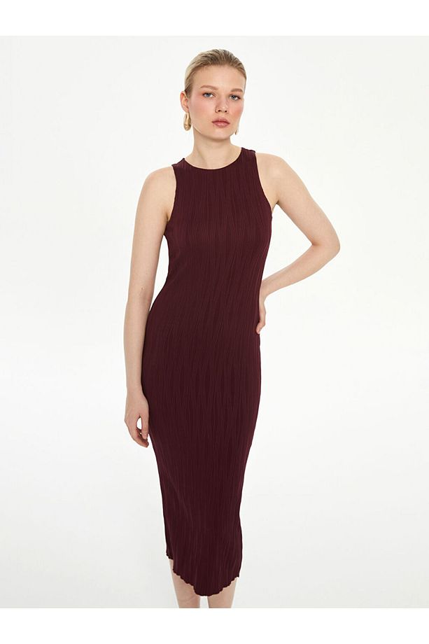 Halter Yaka Dokulu Elbise - 2