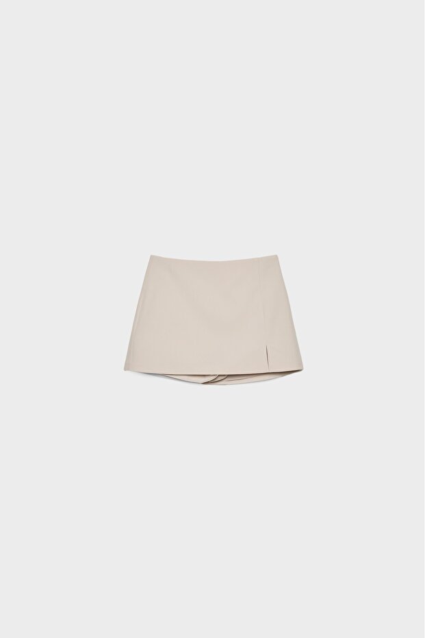 Skort with side slit - 5