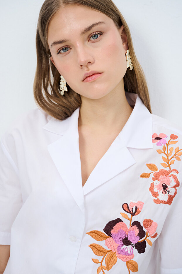 Erkek Yaka Gömlek - 2