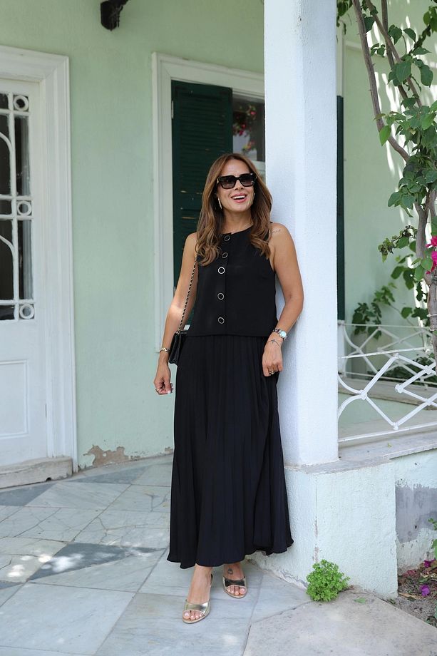 Siyah Piliseli Düğme Detay Elbise - 2