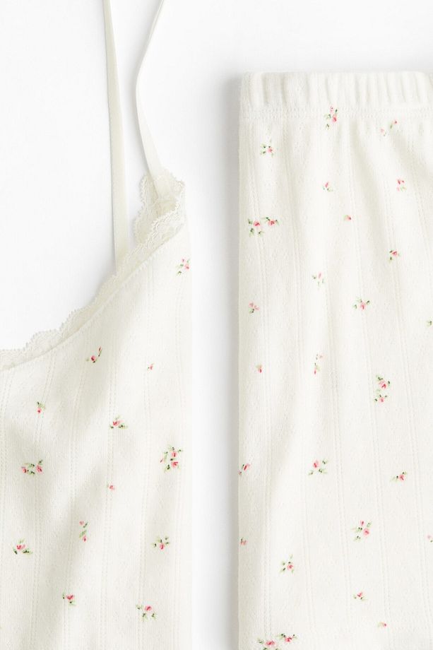 Pamuklu ve Delik Desenli Pijama Takımı - 7