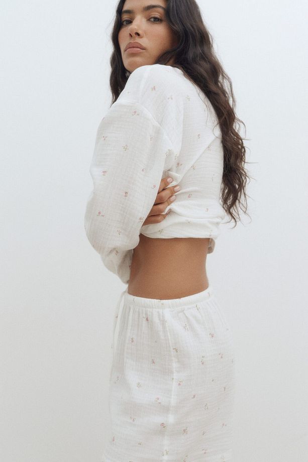 Gömlek ve Şortlu Pijama Takımı - 5