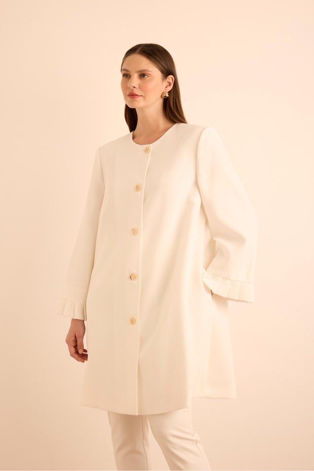 قبعة بتفاصيل مطوية على الأكمام - 4