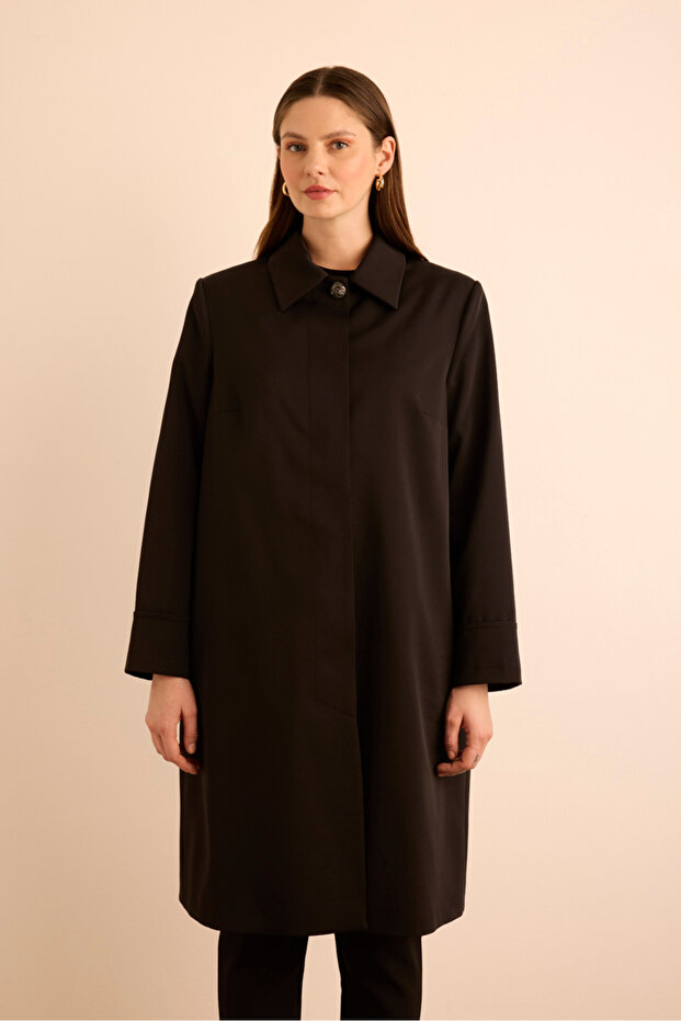 Buttoned Cap with Stone Collar - 2