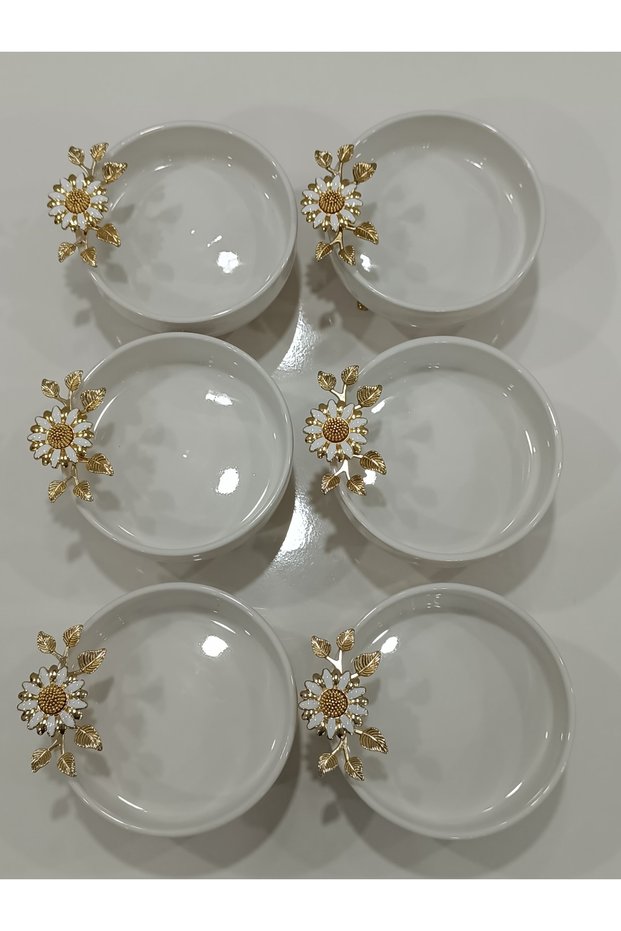 Set of 6 White Olive Detailed Porcelain with Feet 13.5 cm