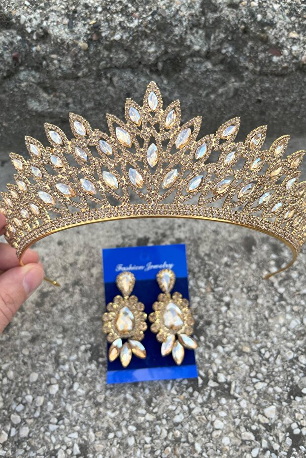 Alexa Gold Bridal Henna Crown Special Occasion Accessory Women's Crown and Three Shuttle Earrings Set – Crown, Crystal Stone