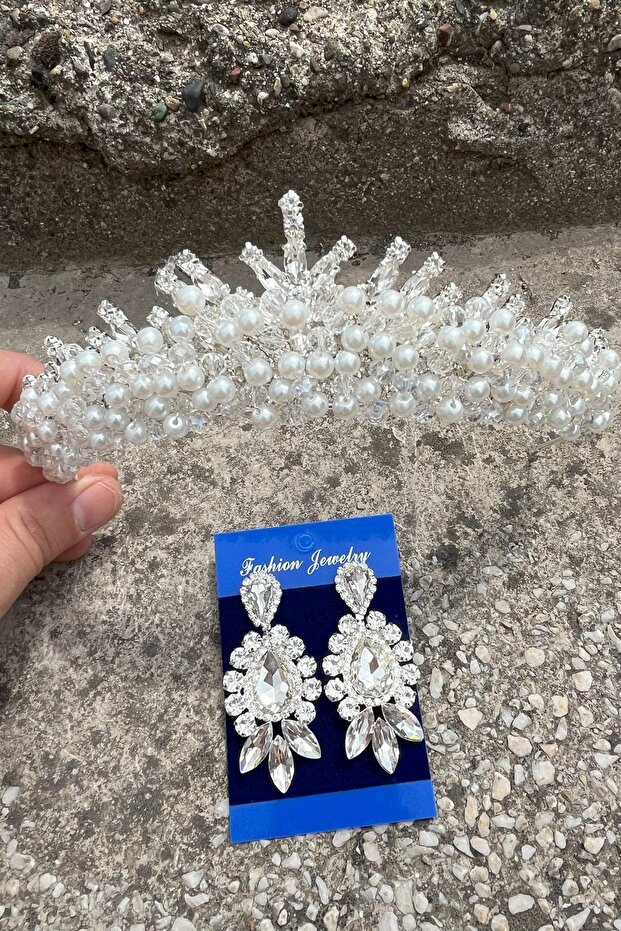 Alyce Cream Pearl Bridal Henna Crown Special Occasion Accessory Women's Crown and Three Shuttle Earrings Set