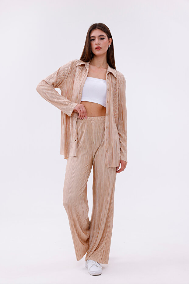Women's Corded Crinkle Fabric Suit