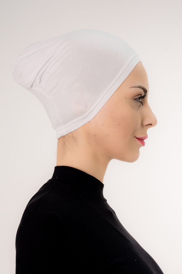 Practical White Color Bonnet with Snap Fastening Front Stitching - 3