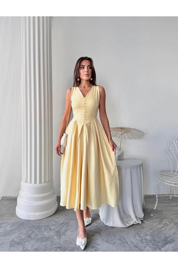 Sarı Pileli Düğme Detaylı Midi Elbise - 1