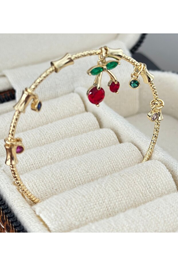 سوار ساحر من حجر الكرز - 1