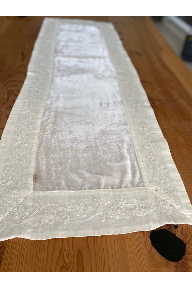İpek Kadife Runner - 3