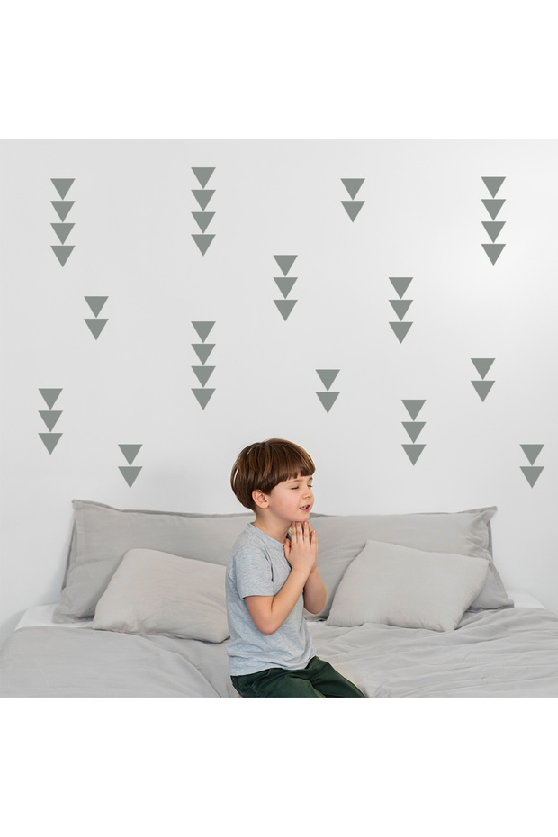 128 Triangle Stickers in 5cm Size
