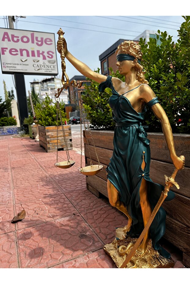 Adalet Heykeli THEMİS - 2