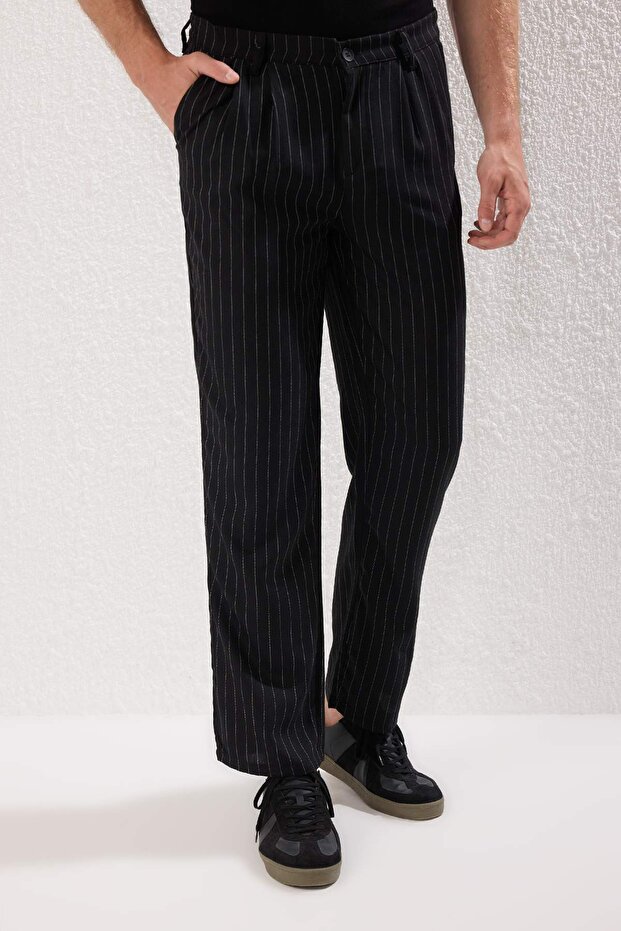 Siyah Çizgili Pileli Klasik Baggy Fit Kumaş Pantolon TMNSS24PL00024 - 4