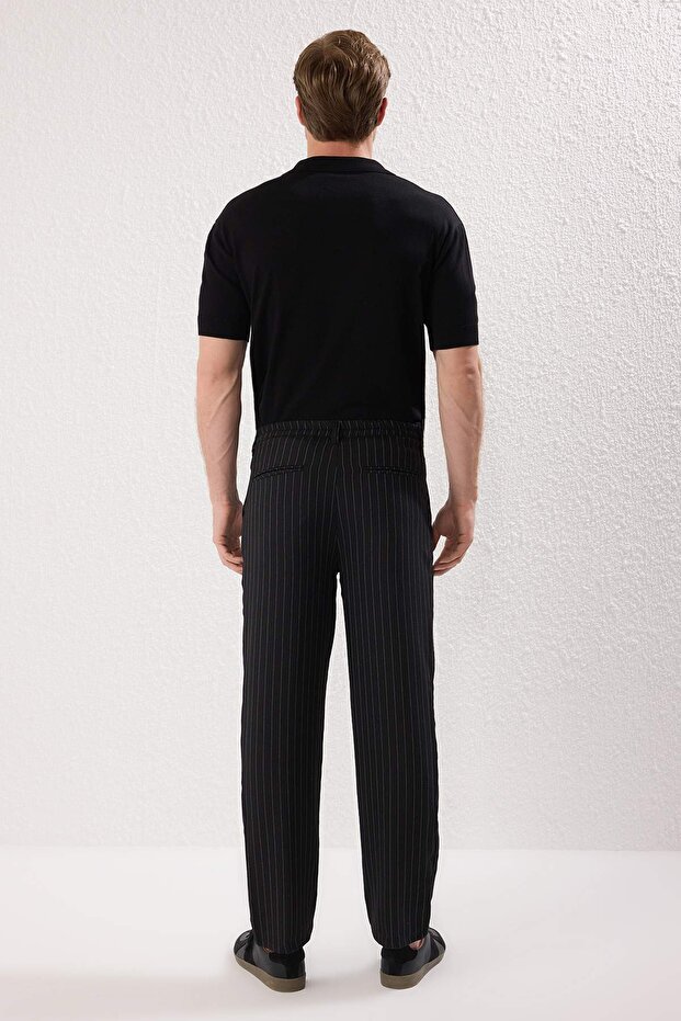 Siyah Çizgili Pileli Klasik Baggy Fit Kumaş Pantolon TMNSS24PL00024 - 6