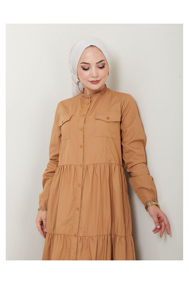 Dantelli Doğal Kumaşlı Boydan Düğmeli Kot Elbise Koyu Camel - 3