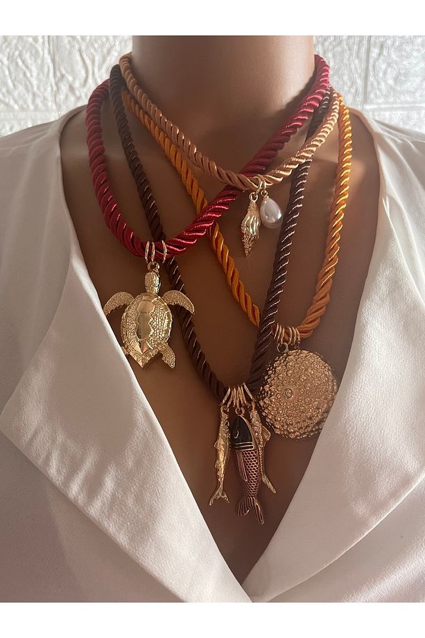 Hasır İp 4lü Balık Charm Marka Model Kolye - 2