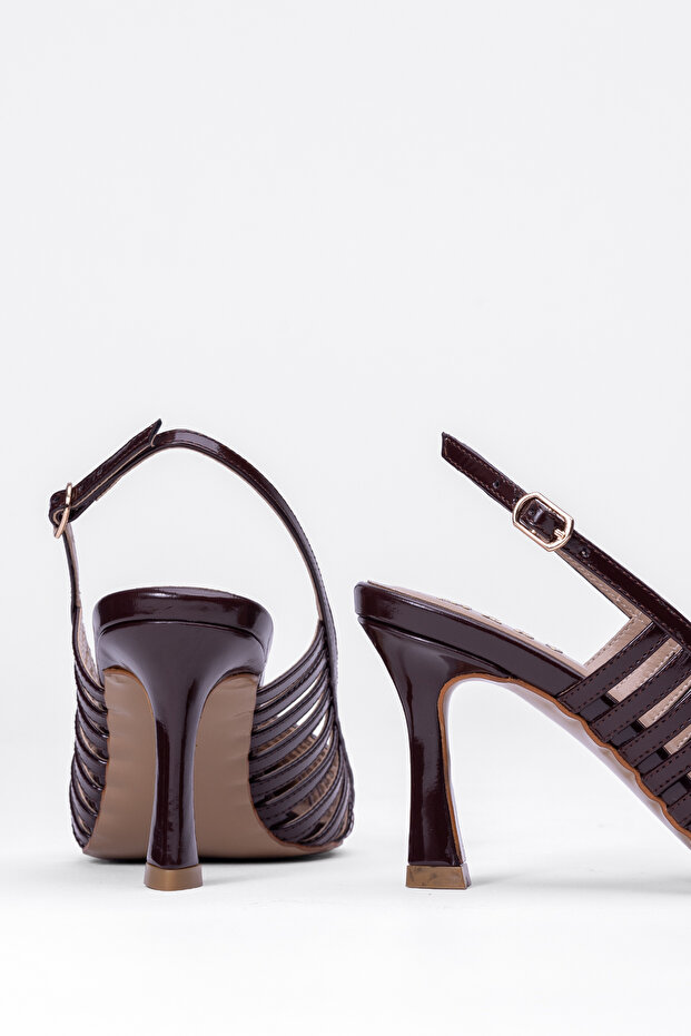 Rugan Topuklu Ayakkabı - Şık ve Cesur - 6