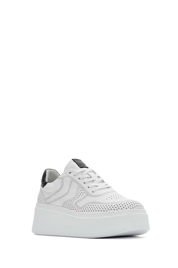 Kadın Beyaz Beğcıklı Kalın Tabanlı Deri Sneaker 25SFD371418 - 6