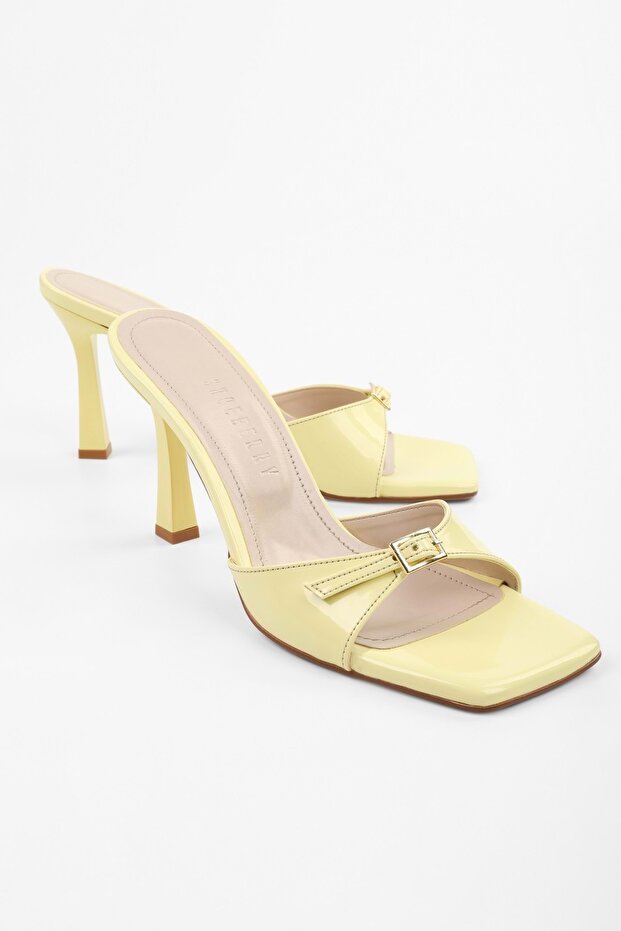 Women's Vionne Yellow Patent Leather Belted Heeled Slippers
