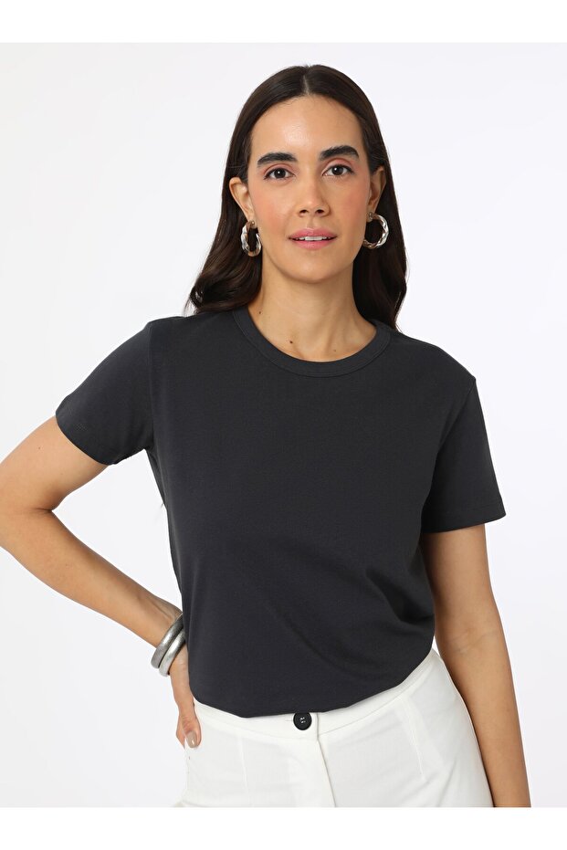 Ribana Yakalı Basic Kadın Tişört - Antrasit - Refka - 1