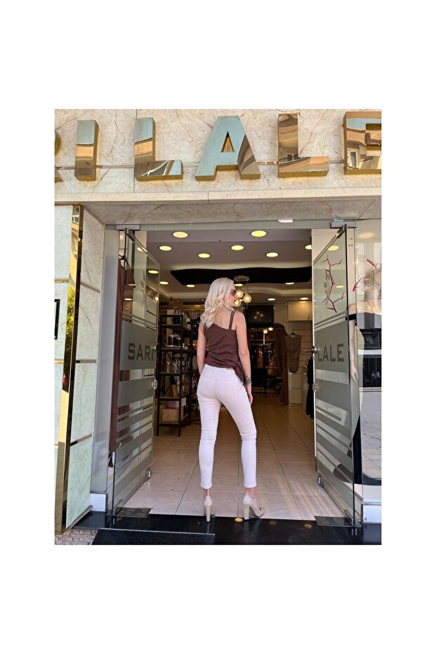 تي شيرت بقصة غير متماثلة - 4