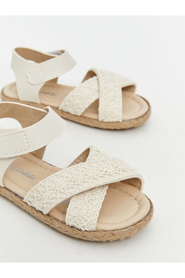 LCW STEPS Bej Çapraz Bantlı Kız Bebek Sandalet - 3