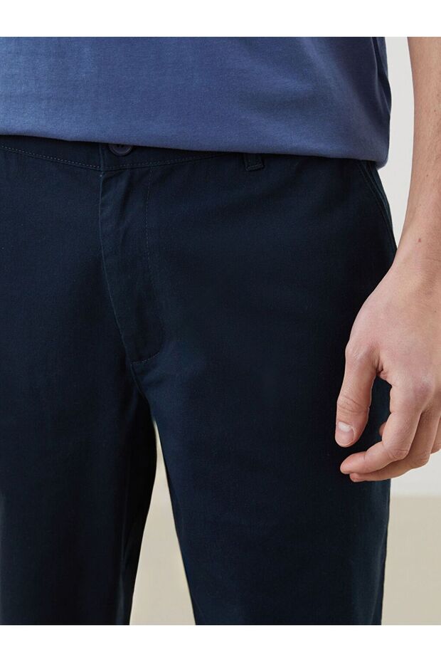 LCWAIKIKI Classic Standart Kalıp Gabardin Erkek Şort - 3