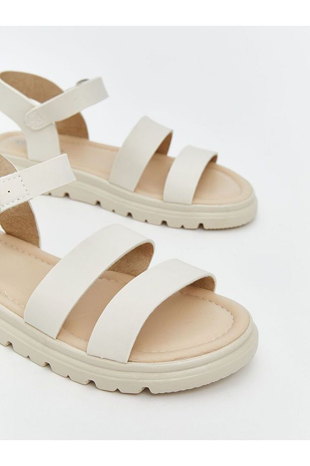 LCW STEPS Deri Görünümlü Kız Çocuk Sandalet - 3