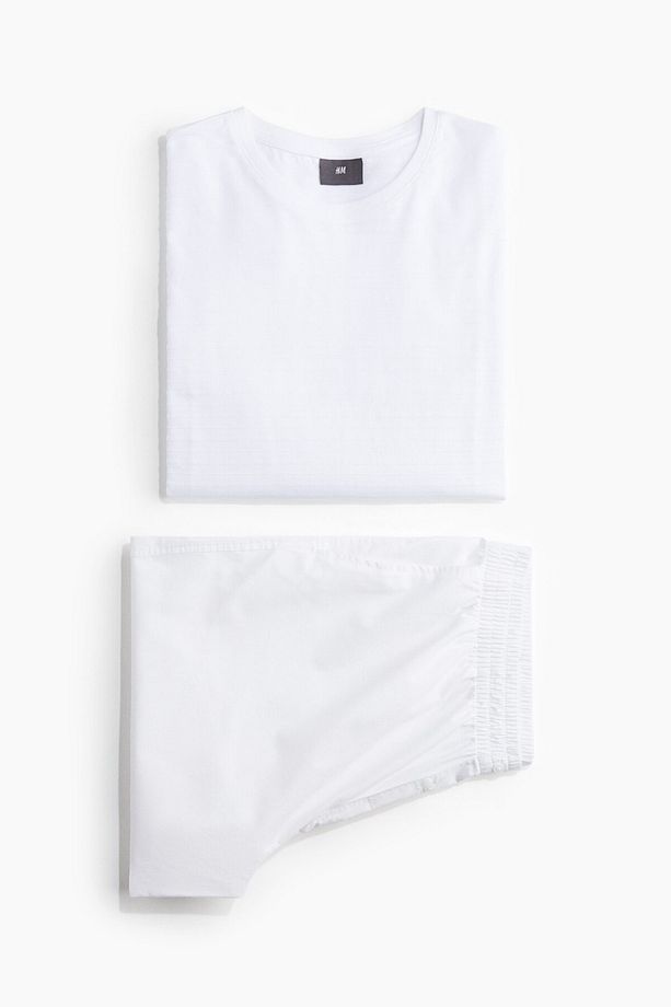 Tişört ve Şortlu Pijama Takımı - 3