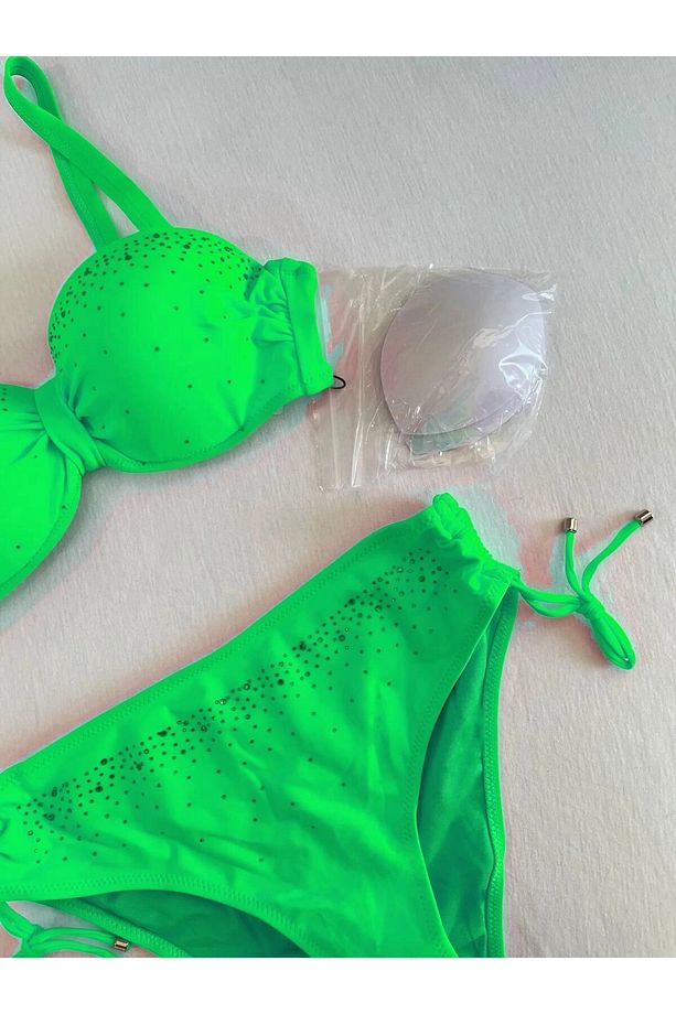 Kadın Canlı Yeşil Taş İşlemeli Astarlı Bikini Takım HZL25S-LC3361 - 2