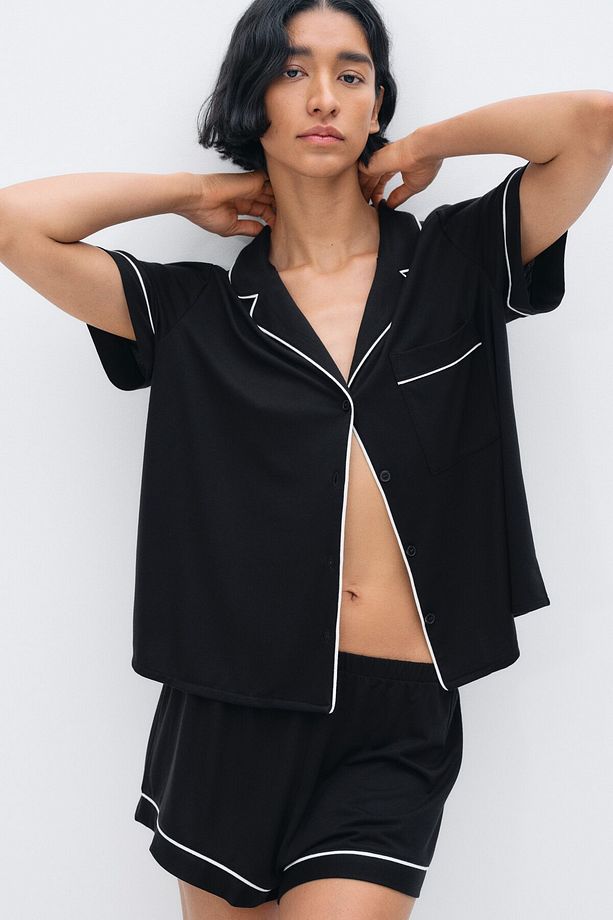 Gömlek ve Şortlu Pijama Takımı - 3
