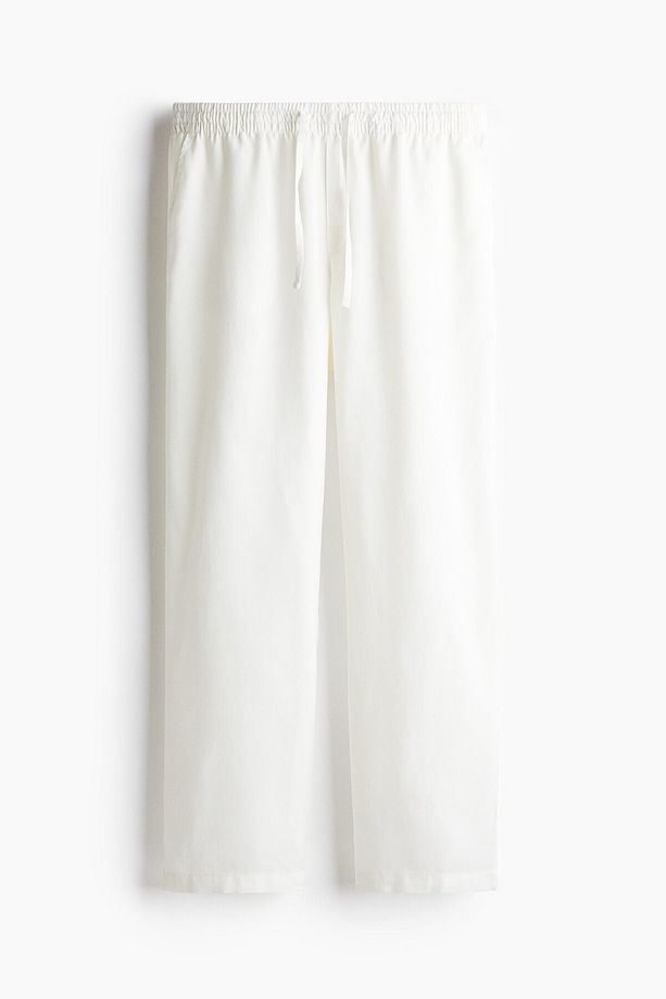 Kolsuz Üst ve Altlı Pijama Takımı - 8