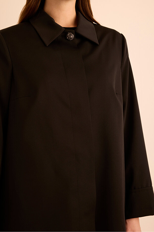 Buttoned Cap with Stone Collar - 6