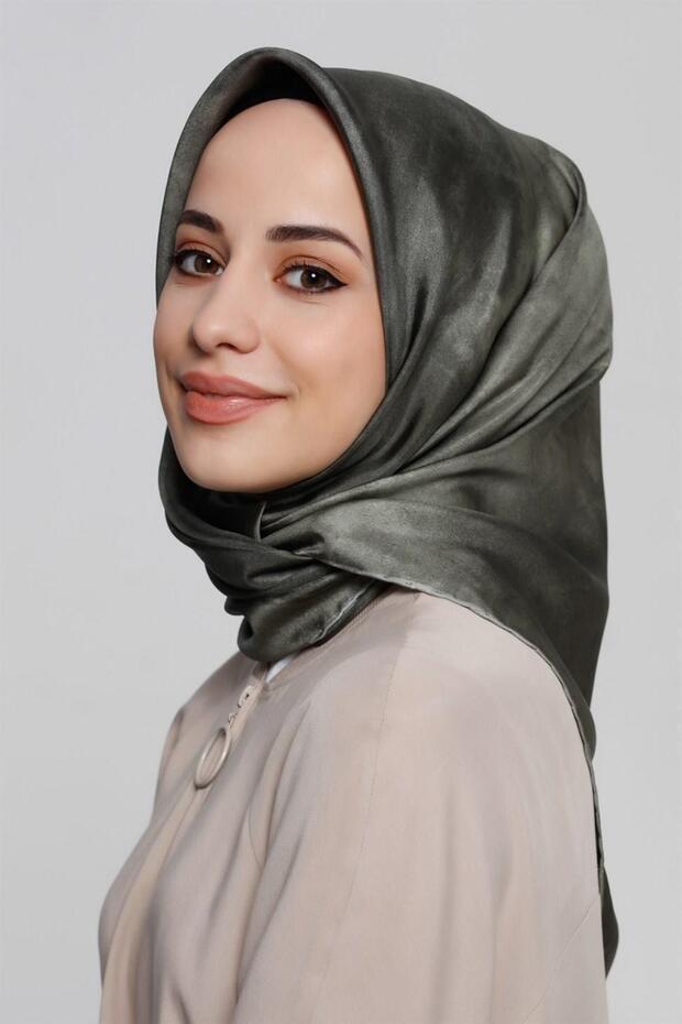 Sura Silk Scarf 8333-04S