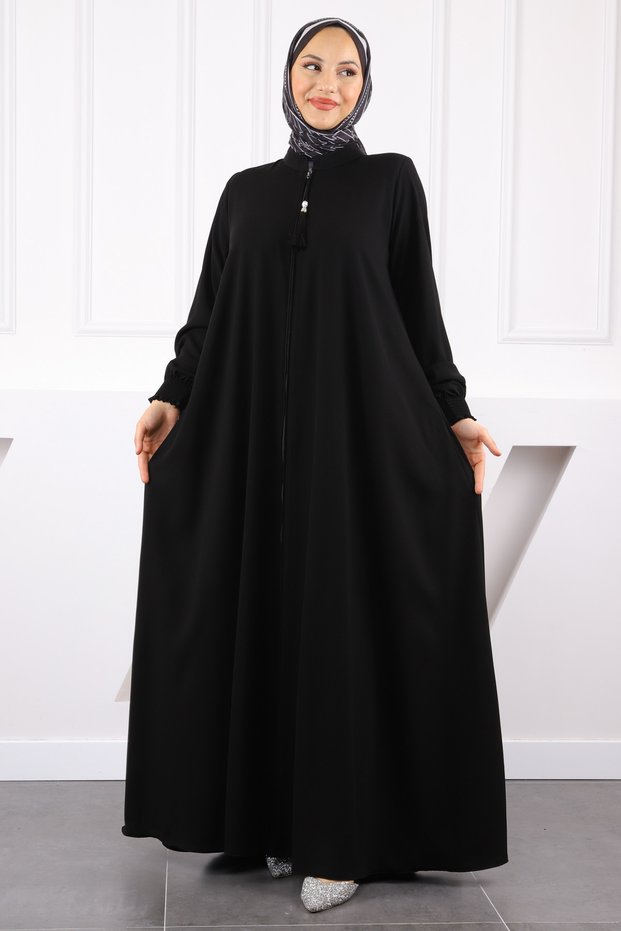 Black Sleeve Elastic Zippered Ferace