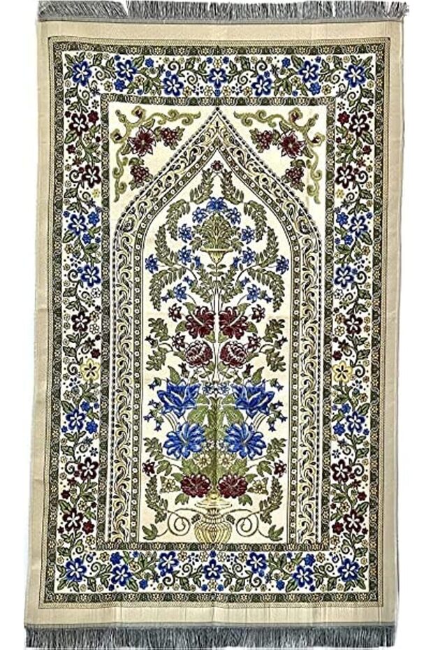 Soft And Silky Prayer Mat 5mm Thickness. Ultra Soft Luxury Islamic Praying Rug