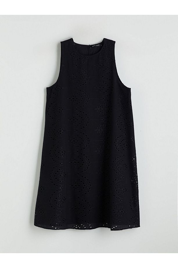 Bisiklet Yaka Ajurlu Mini Elbise - 5