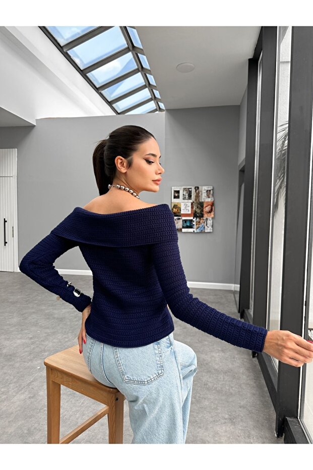 Светр з капюшоном - 5