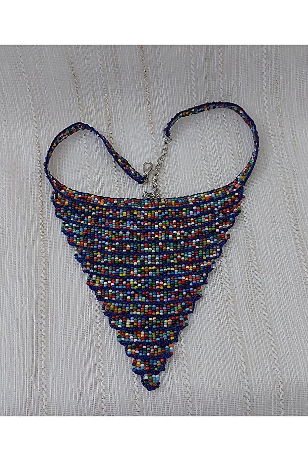 قلادة مثلثة أصلية من حبات الرمل - 4