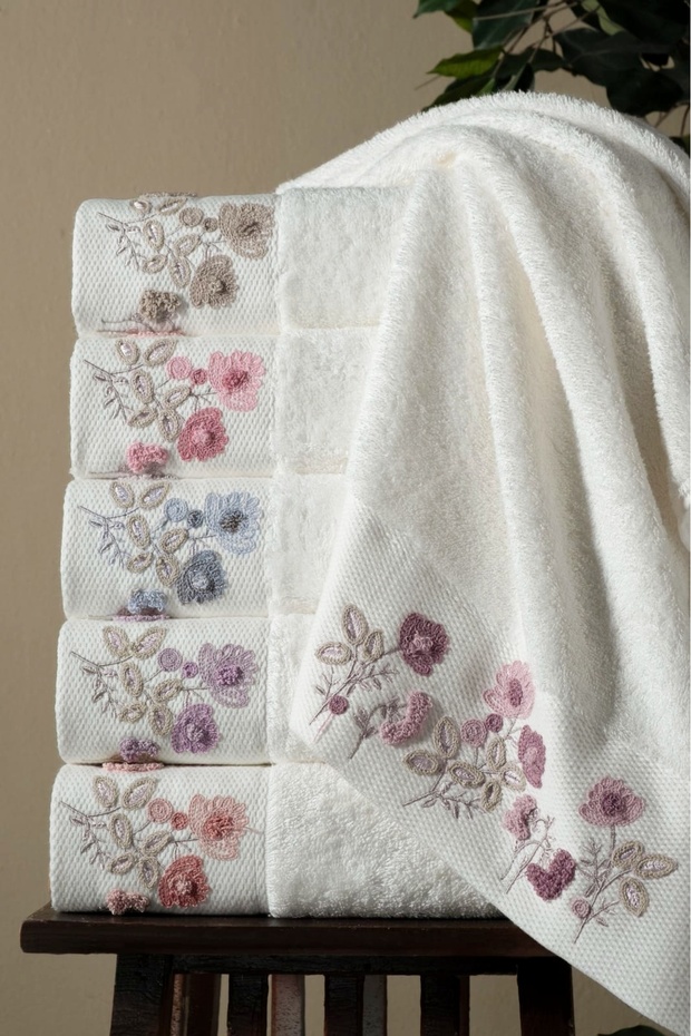 Bamboo 50X90 cm Süzine Embroidered 70% Bamboo 30% Cotton Hand Face Towel with 6 Pvc Boxes