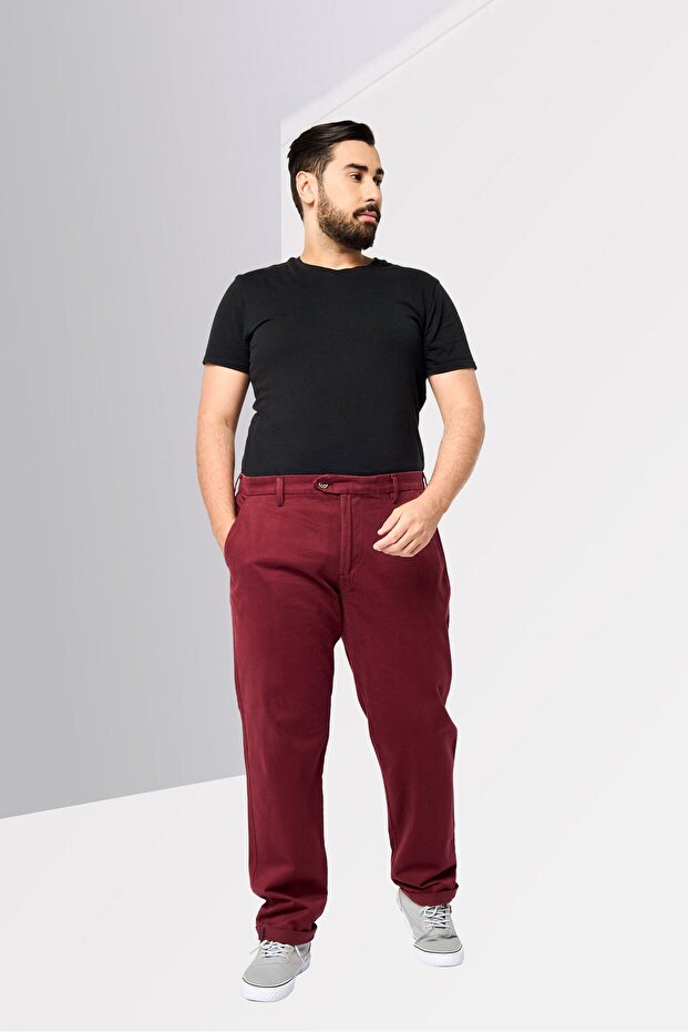 بنطال تشينو سادة بقصّة عادية للرجال، لون عنابي - 2