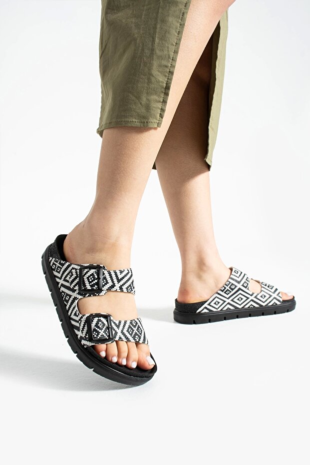 Vento Women's 2-Buckle Anatomical Sole Slippers - Black and White