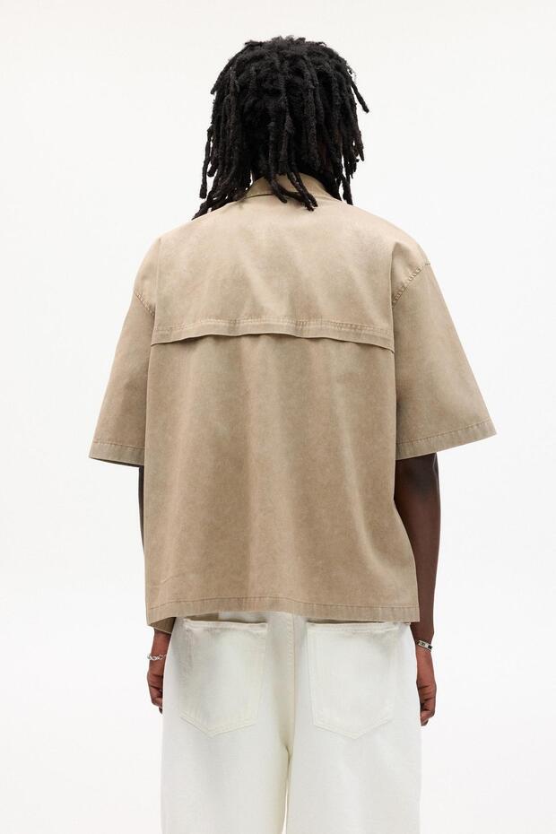 Yıkama efektli kısa kollu gömlek - 5