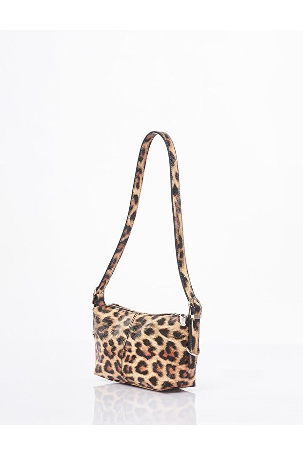 حقيبة كتف بنمط الفهد باللون البني - 3